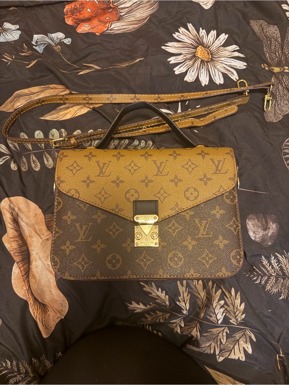 Two-Tone Monogram Pochette - Brown/Gold: couple flaws pay attention to pictures